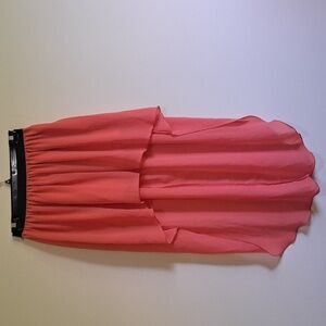 #*  🍑 peach long tailed skirt the back of the skirt is Maxi and the front Mini